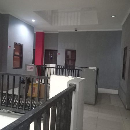 Her Mandiri Guest House Balikpapan  Bagian luar foto