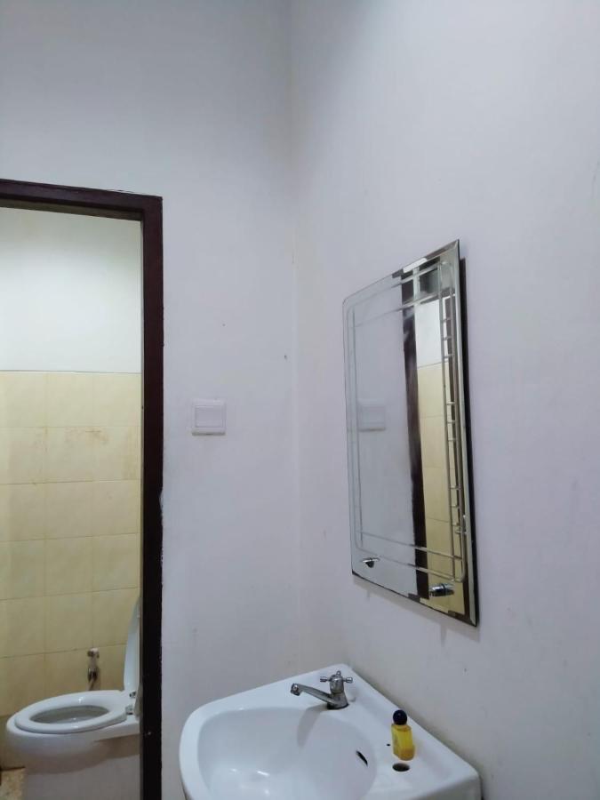 Her Mandiri Guest House Balikpapan  Bagian luar foto