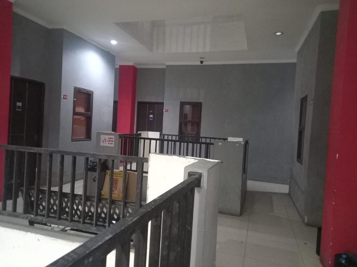 Her Mandiri Guest House Balikpapan  Bagian luar foto